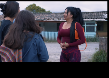 L2701003 Botó sus sobrinas sin saber en que se convertiría part2