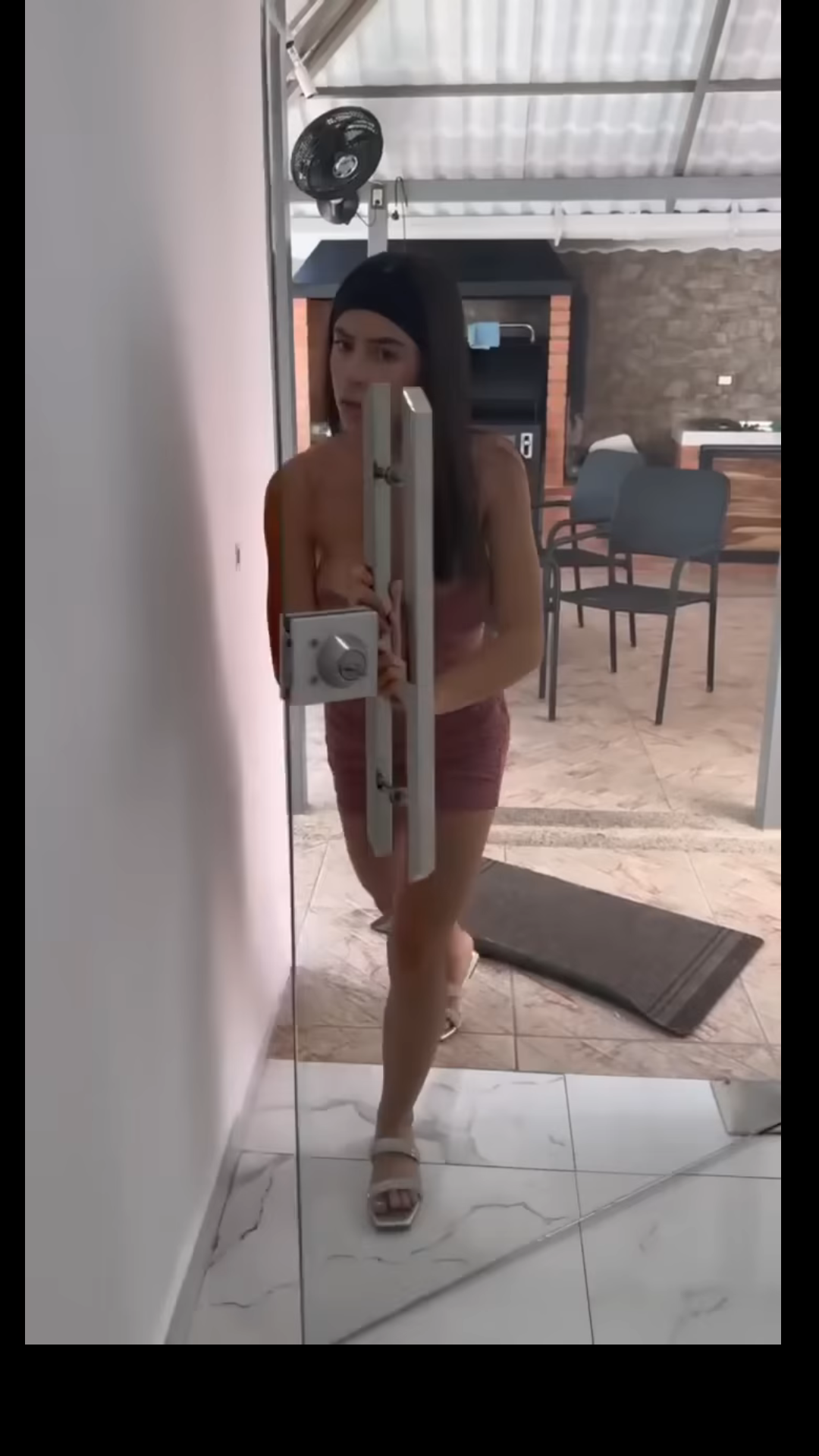 L2801004 Daña el pastel que su madrasta le preparó a su papá para arruinarle la sorpresa de cumpleaños 😱 part2