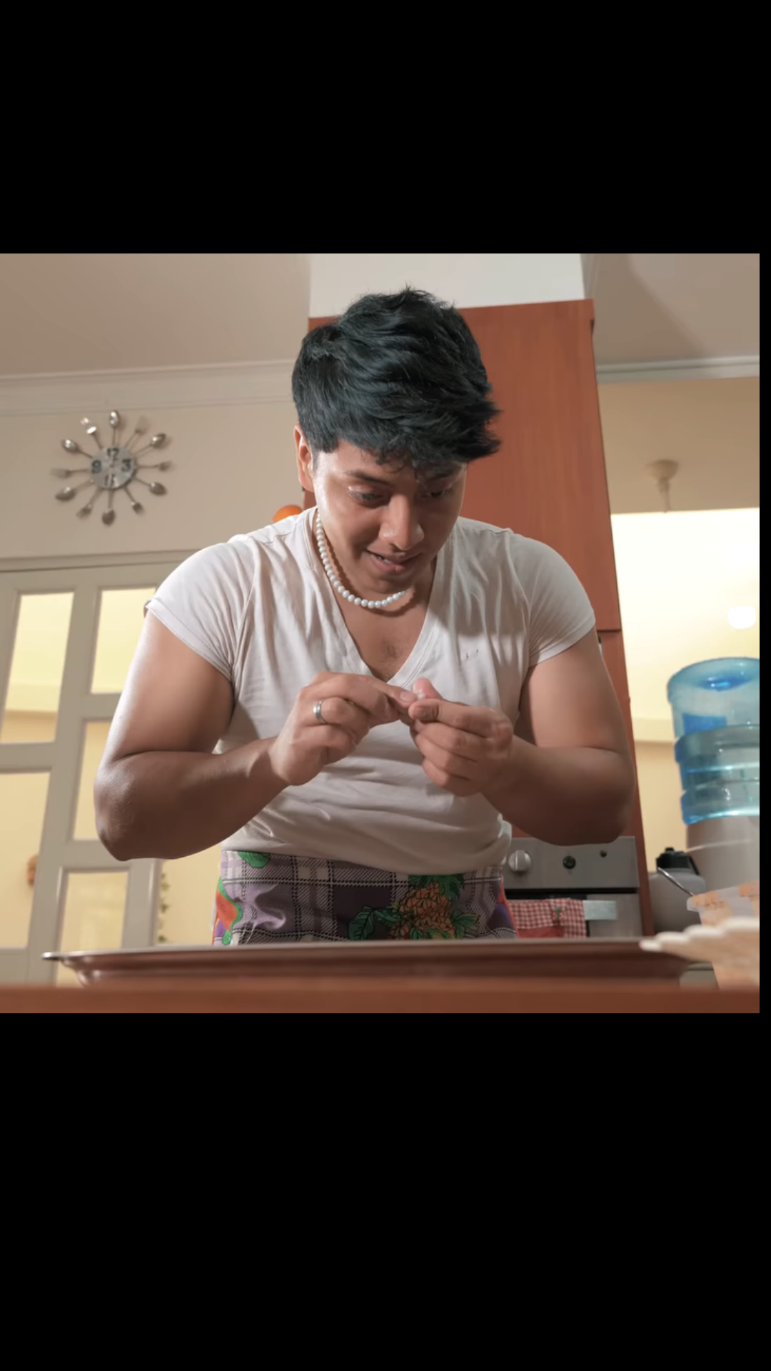 L2701001 Engañó a una chica pobre sin imaginarse lo que sucederia part2