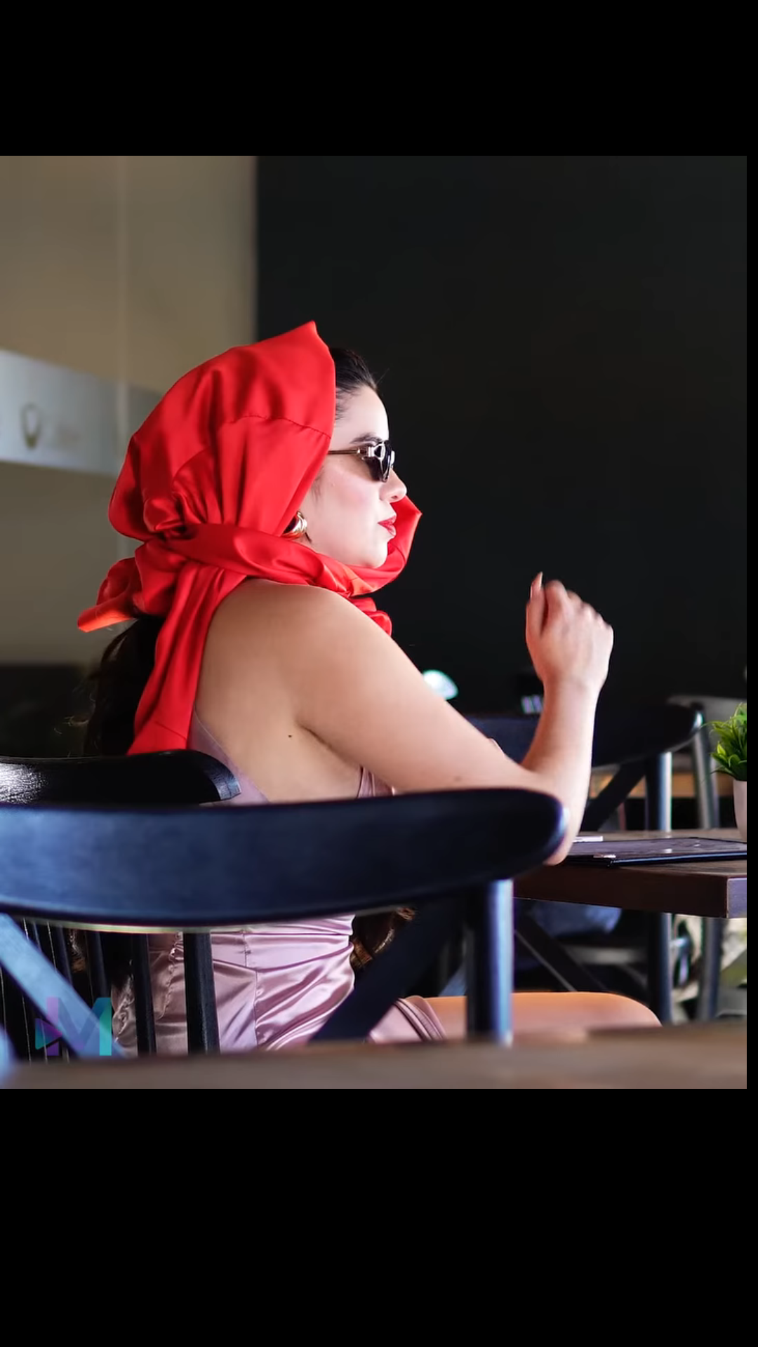 L2801005 Contrató a una mujer de la calle para vengarse de su ex novio