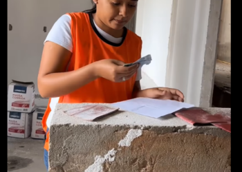 L2901004 Jefe pone a prueba a sus empleados y les da una gran recompensa part2