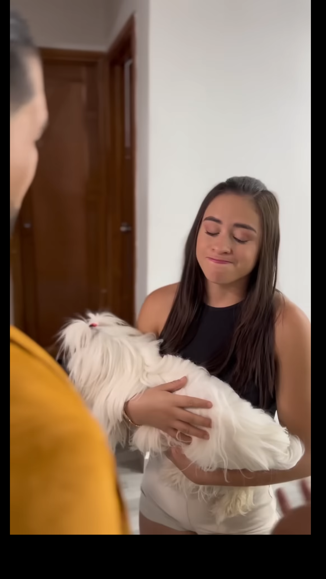 L0302004 Su esposa humill4 a la empleada y su esposo le da una gran lección part2