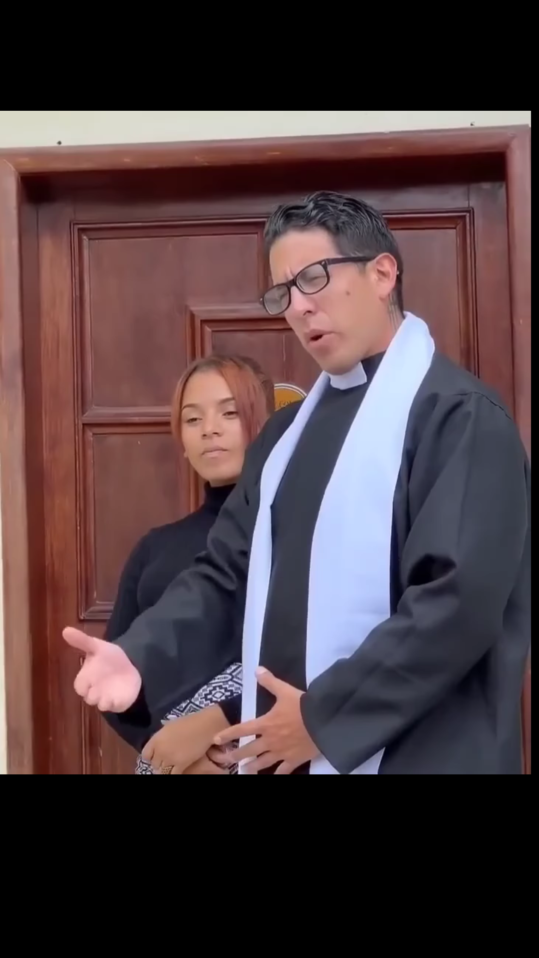 L0302004 Millonario se hizo pasar por pobre para encontrar una novia sincera Willeannys Perez Fanpage (1) part2