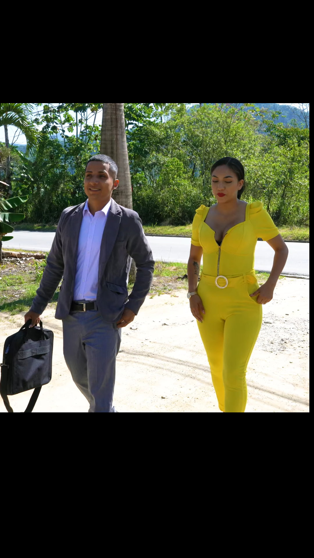 L0402005 Empresaria Se Enamora de Campesino Guapo 😳❤️ part2