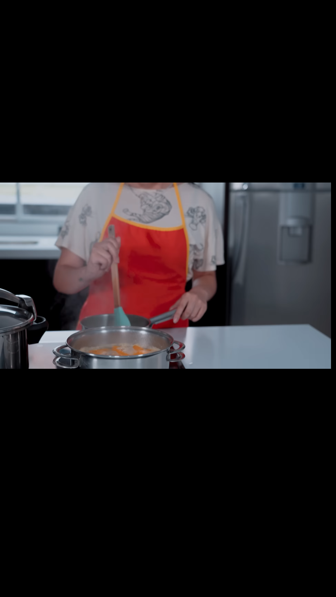 L0402004 Pensó que era la sirvienta de la casa la trato de esta manera part2