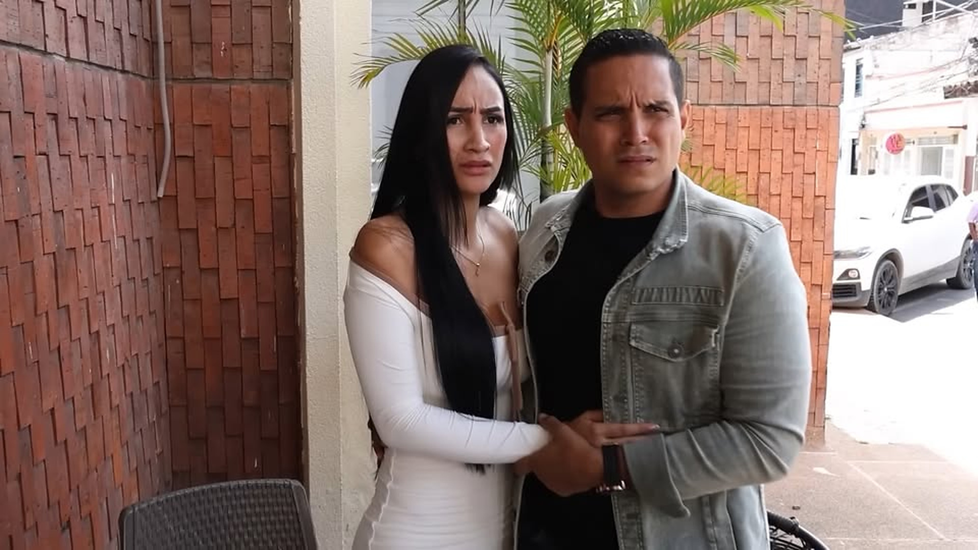 L0803004 CREYÓ QUE TENÍA LA FAMILIA PERFECTA, PERO LA VIDA part2