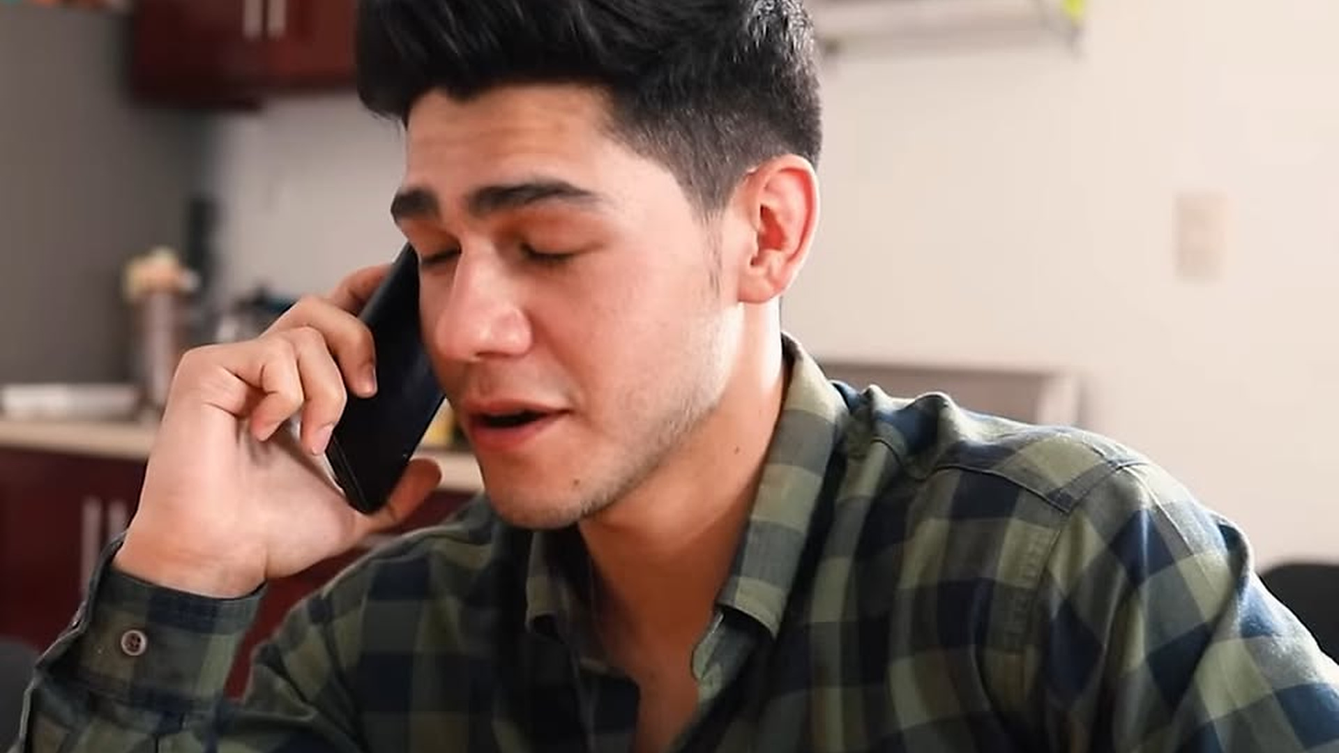 L1003005 Le dió a elegir entre su madre y ella y esta fue su decisión part2