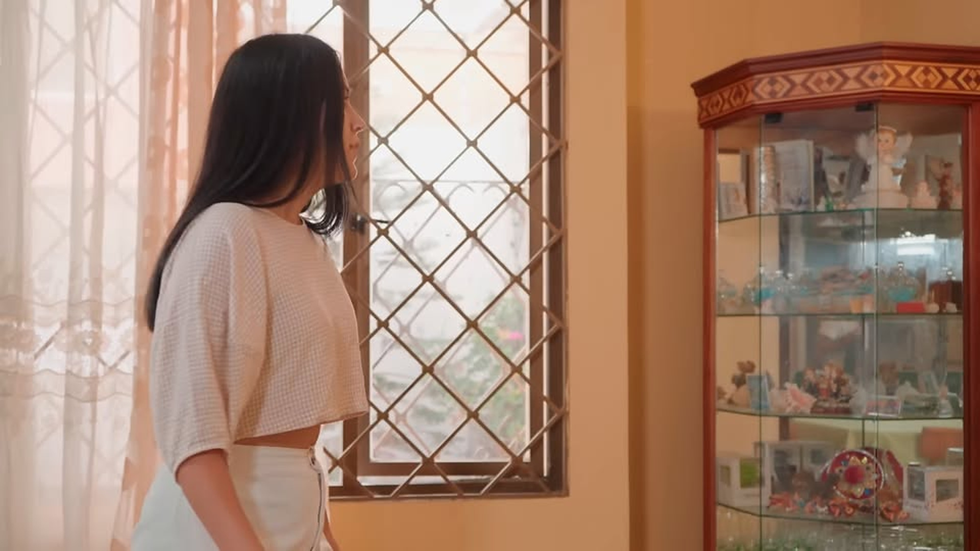 L0903003 Chica POPULAR humilla compañera Luz Maria part2