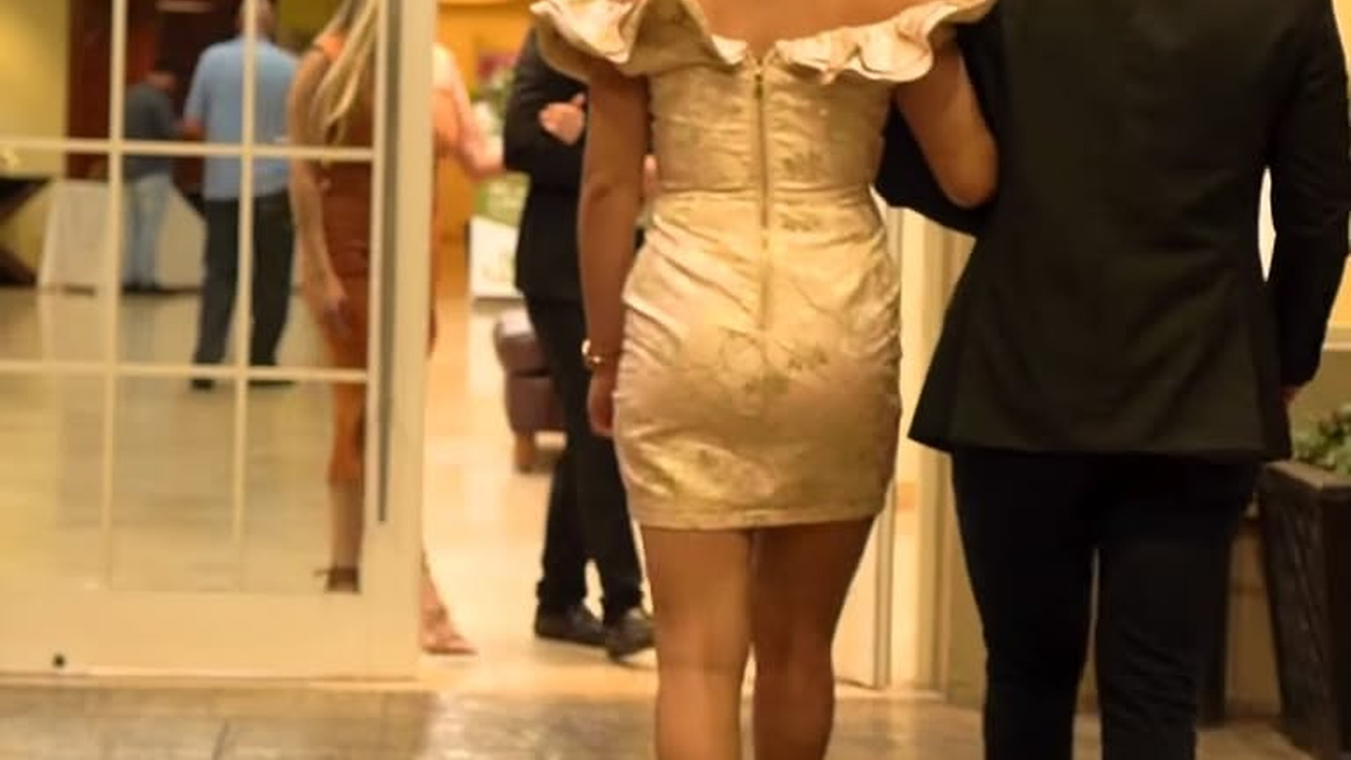 L1703004 Le rompieron el corazón una noche de luna llena part2