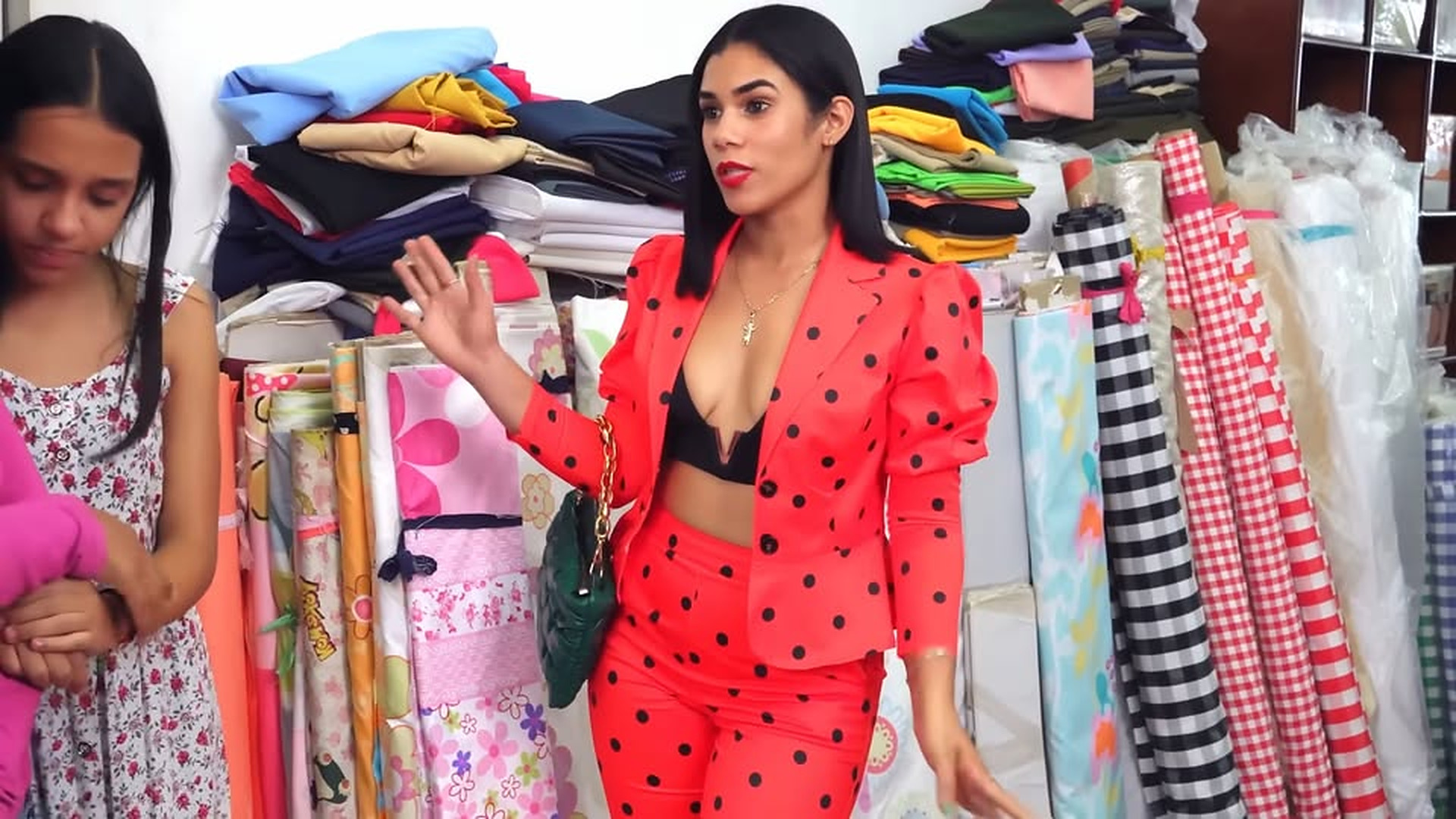 L2103001 Quinceañera de campo fue comprar un vestido as part2