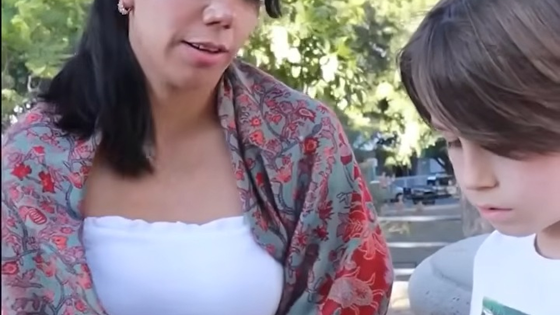 L2203004_Su papá se fue al cielo él lo encontró_part2 | Khoia huyee