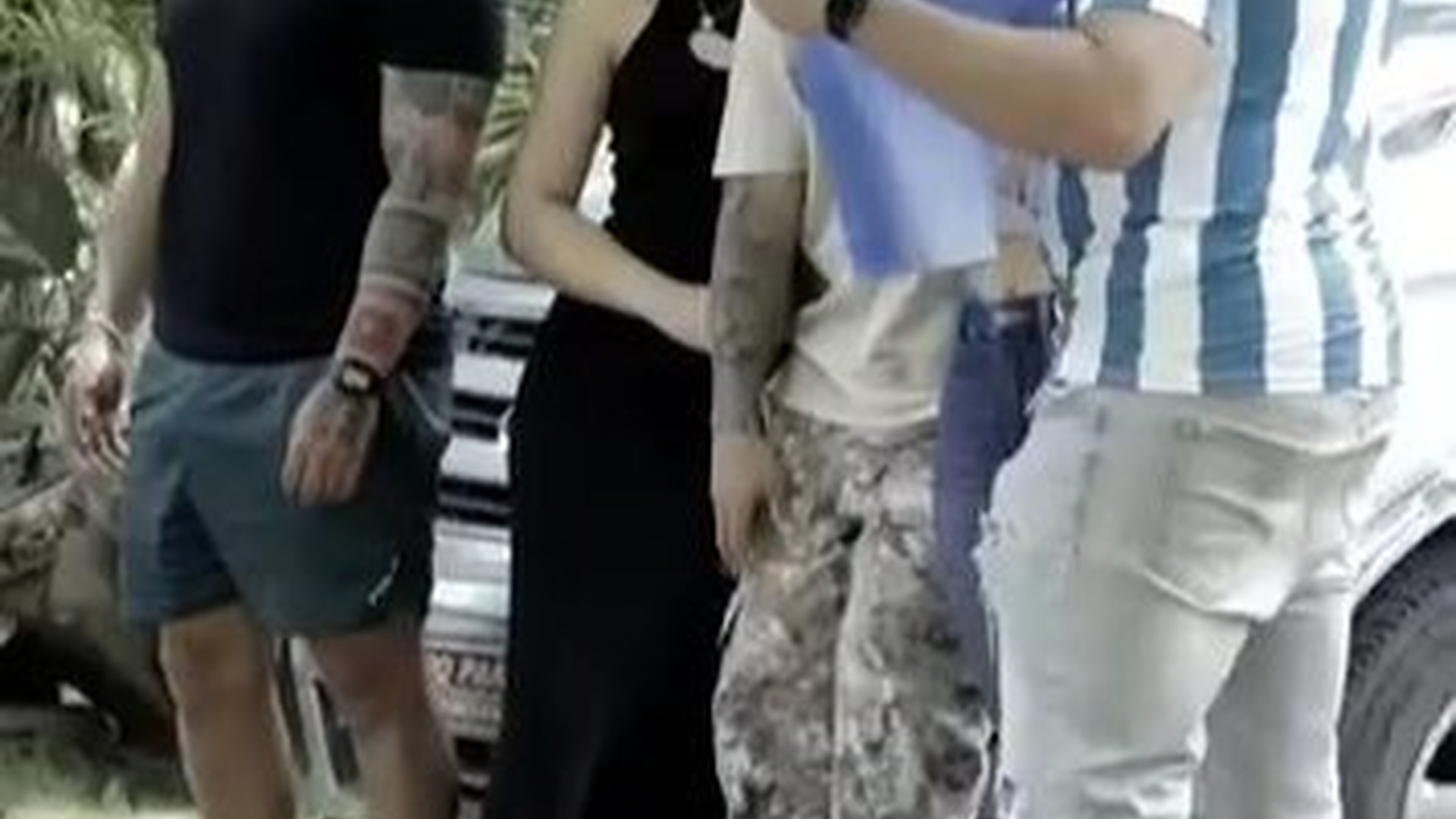 L2903002_Le reviso el celular por 100 Dolares馃捀馃_part2 | Khoaia Khdds